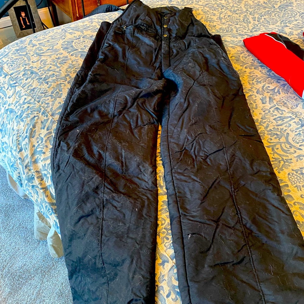 Men’s Large Black Ski Bib, good shape, no tears or wear & tear